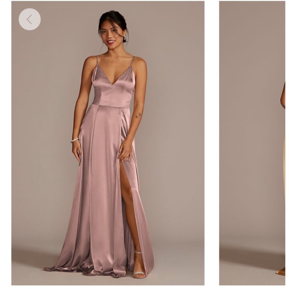GALINA SIGNATURE

Charmeuse Deep V-Neck A-Line Dress